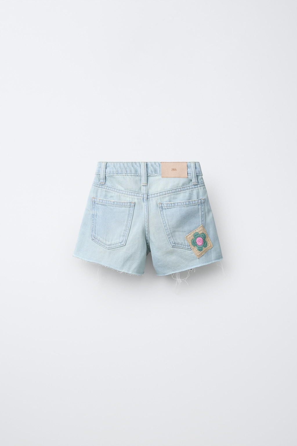 BERMUDA DENIM PARCHES CROCHET / Azul claro - Zara фото 2