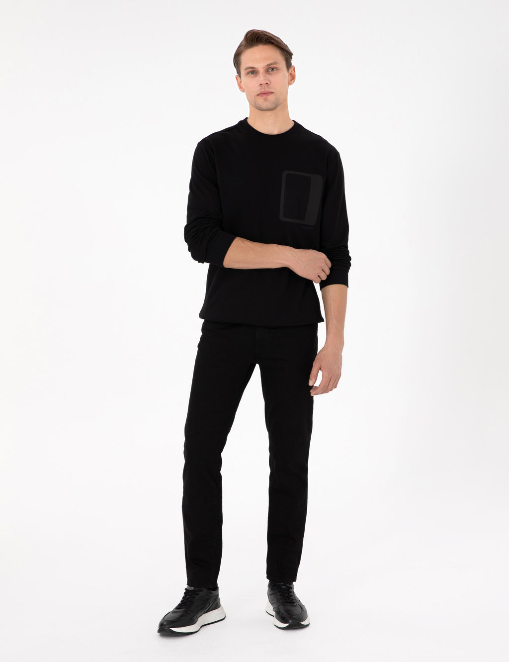 Siyah Regular Fit Bisiklet Yaka Sweatshirt