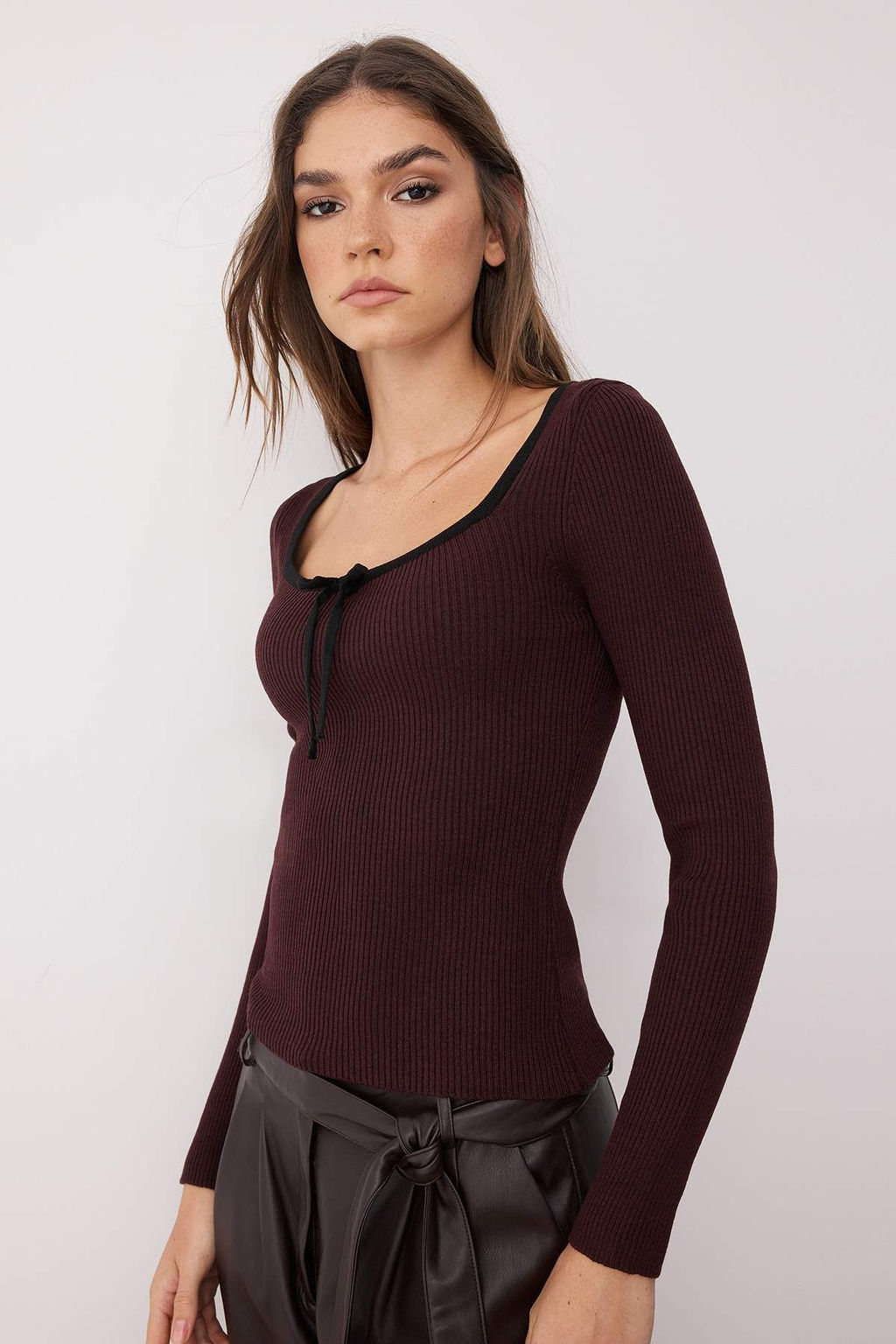 Bordo Merserize Gorunumlu Premium Iplik/Ozel Iplik Kurdele/Fiyonk Detayl? Triko Kazak TWOAW25KZ00207