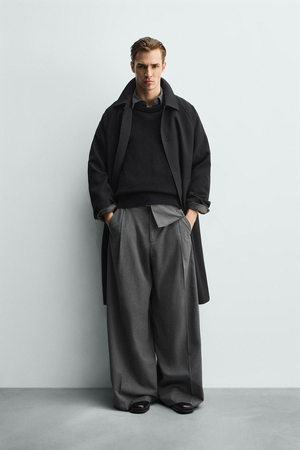 PANTAL?N WIDE FIT PLIEGUES / Gris