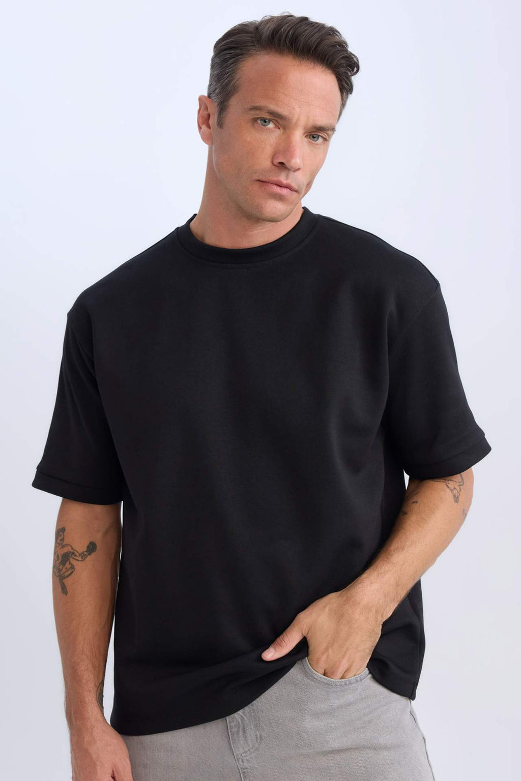 Oversize Genis Kal?p Bisiklet Yaka Ag?r Kumas Basic Duz K?sa Kollu Tisort - Defacto фото 2