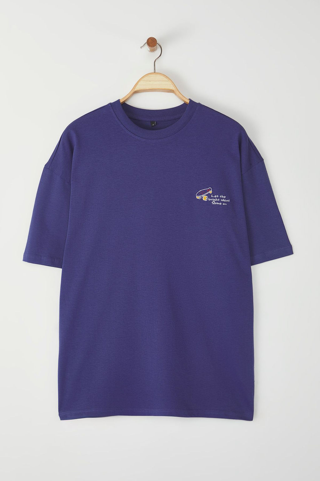 TRENDYOL MAN Mor Oversize/Genis Kesim Minimal Nak?sl? %100 Pamuklu T-Shirt TMNSS25TS00160 - Trendyolmilla фото 2