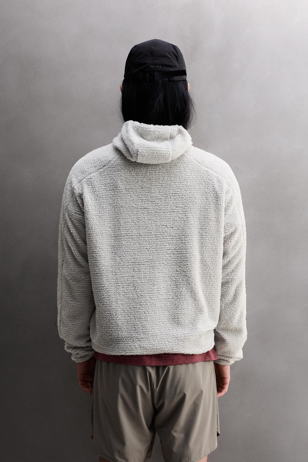 SUDADERA POLAR TEXTURA CAPUCHA / Blanco roto - Zara фото 3