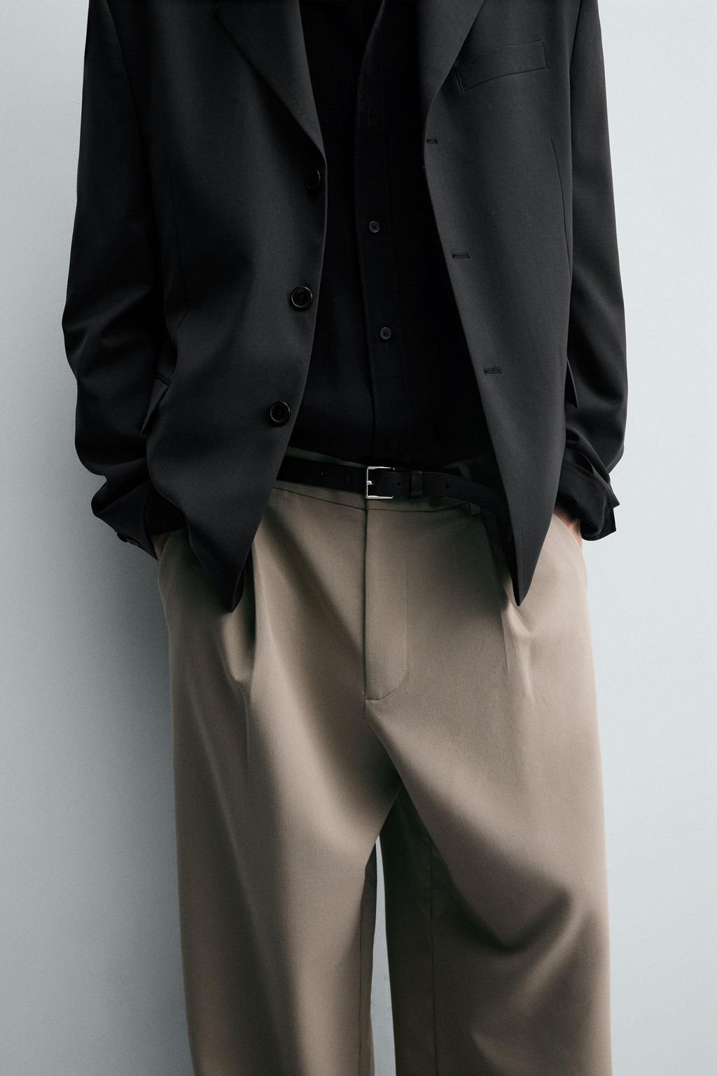 PANTAL?N RELAXED FIT PLIEGUES / Tostado claro - Zara фото 6