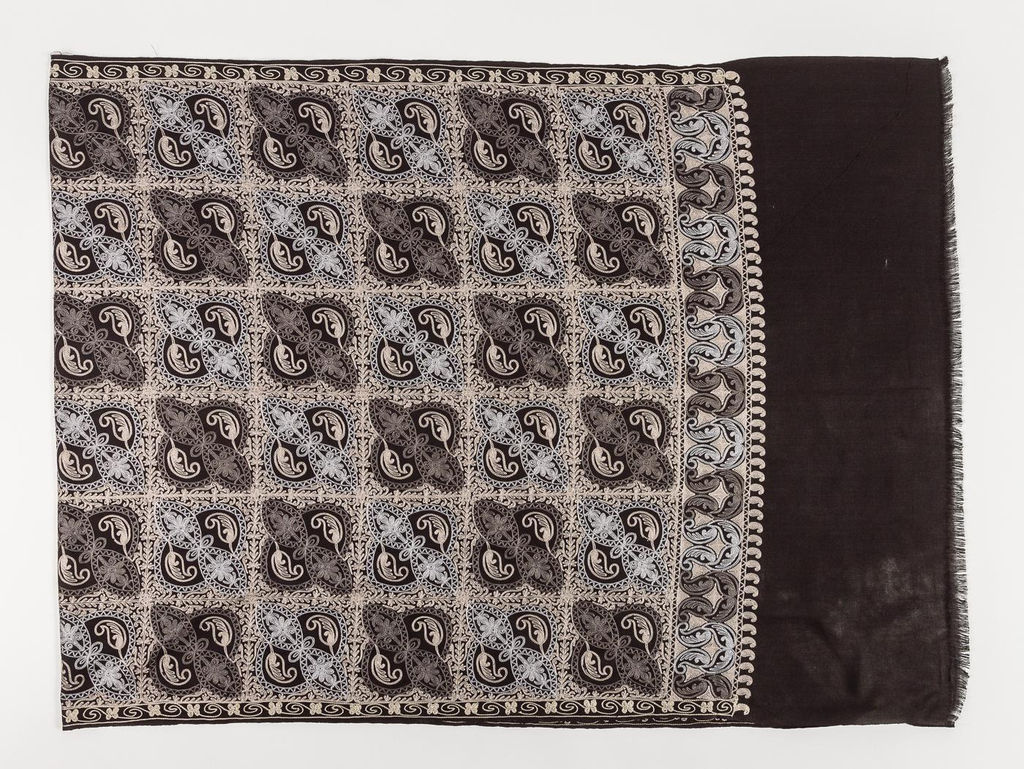 Палантин с вышивкой /шерсть/в ассорт № Тк850/27 - Ганг фото 2