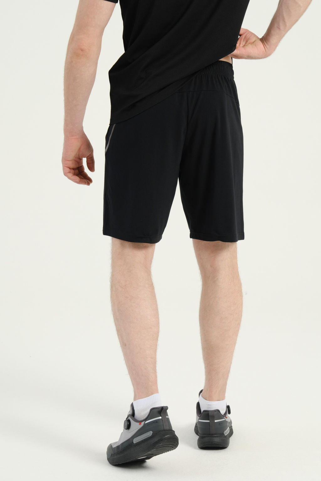 Шорты трикотажные Черный