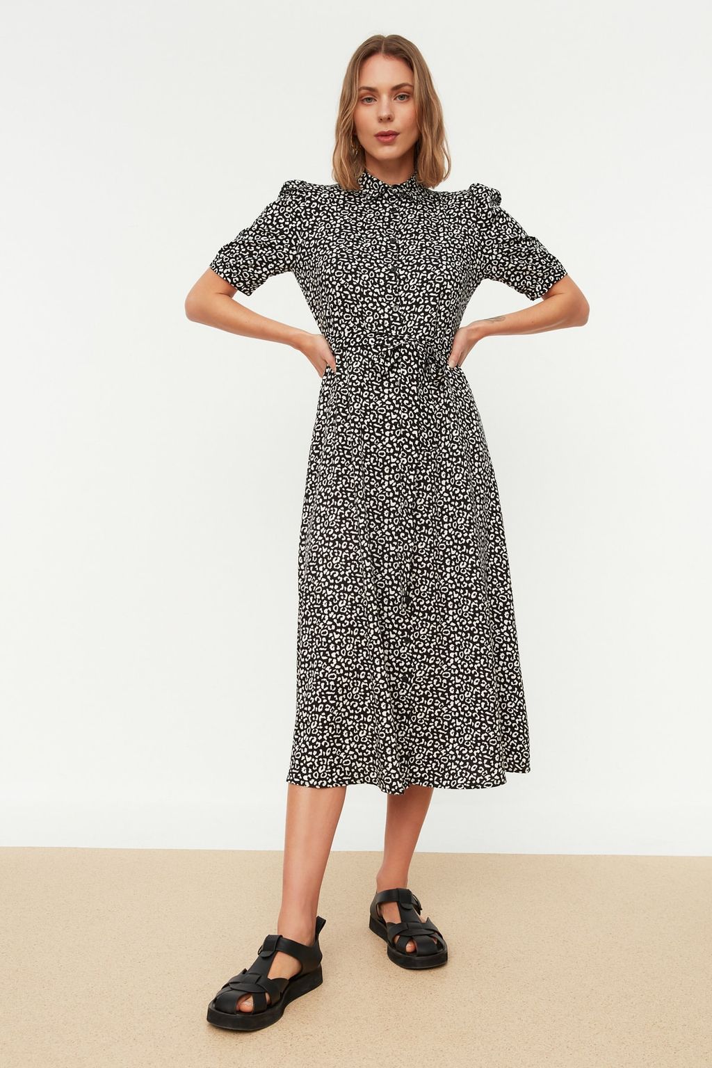 Cok Renkli Desenli Kusakl? Midi Dokuma Viskon Gomlek Elbise TWOSS20EL1559