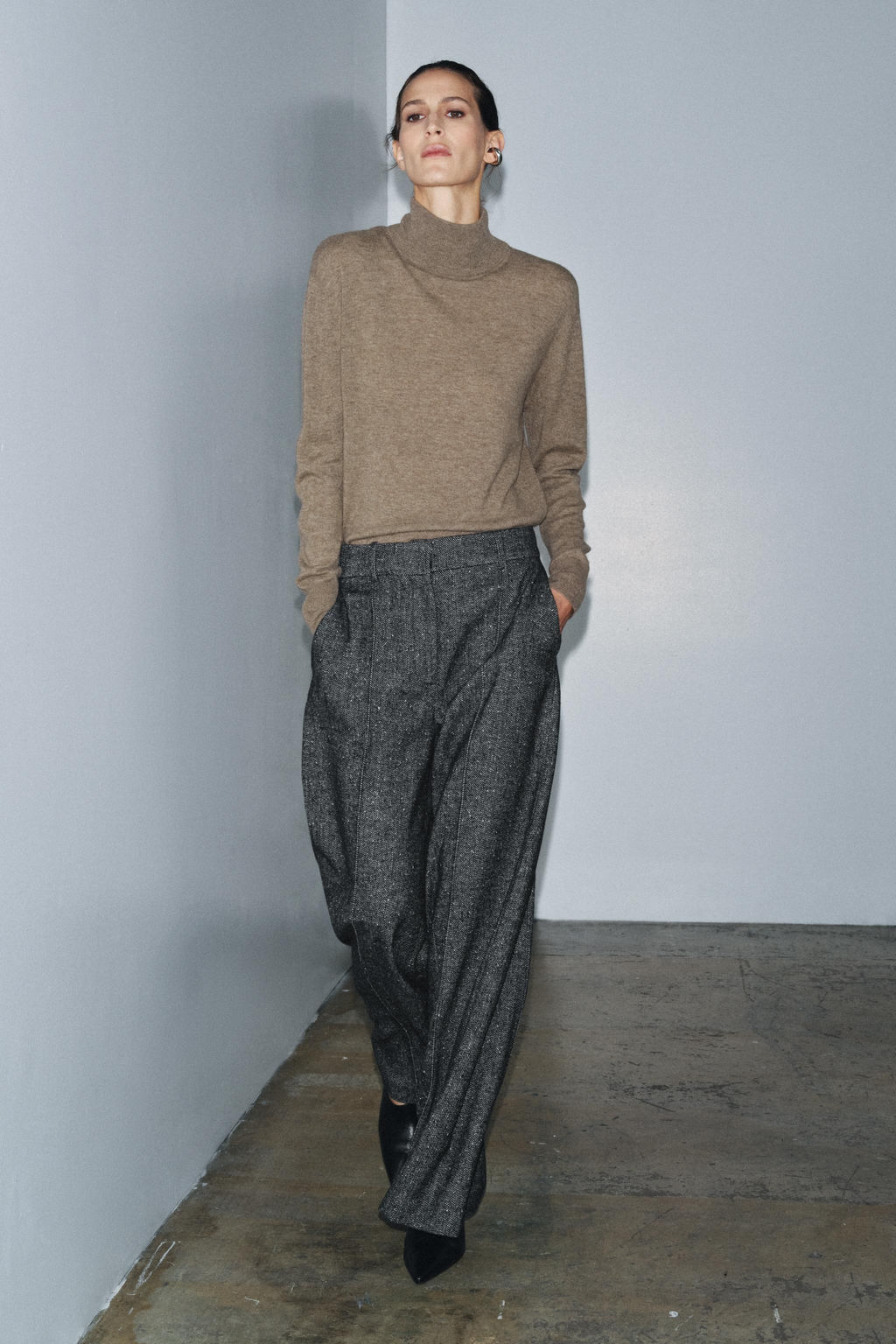 ZW COLLECTION WOOL BLEND TROUSERS - Zara фото 6