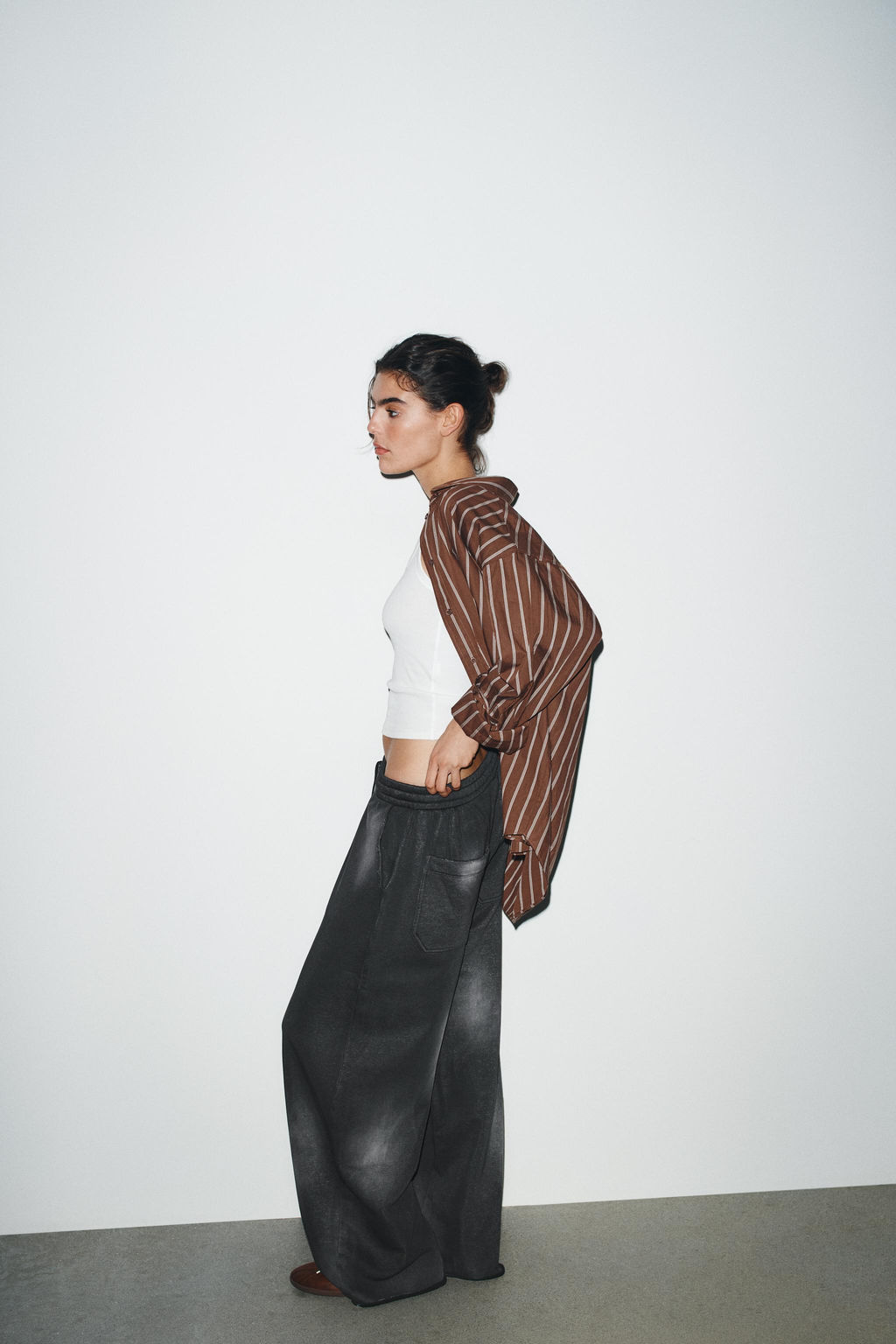 WASHED-EFFECT SLUB KNIT TROUSERS - Zara фото 4