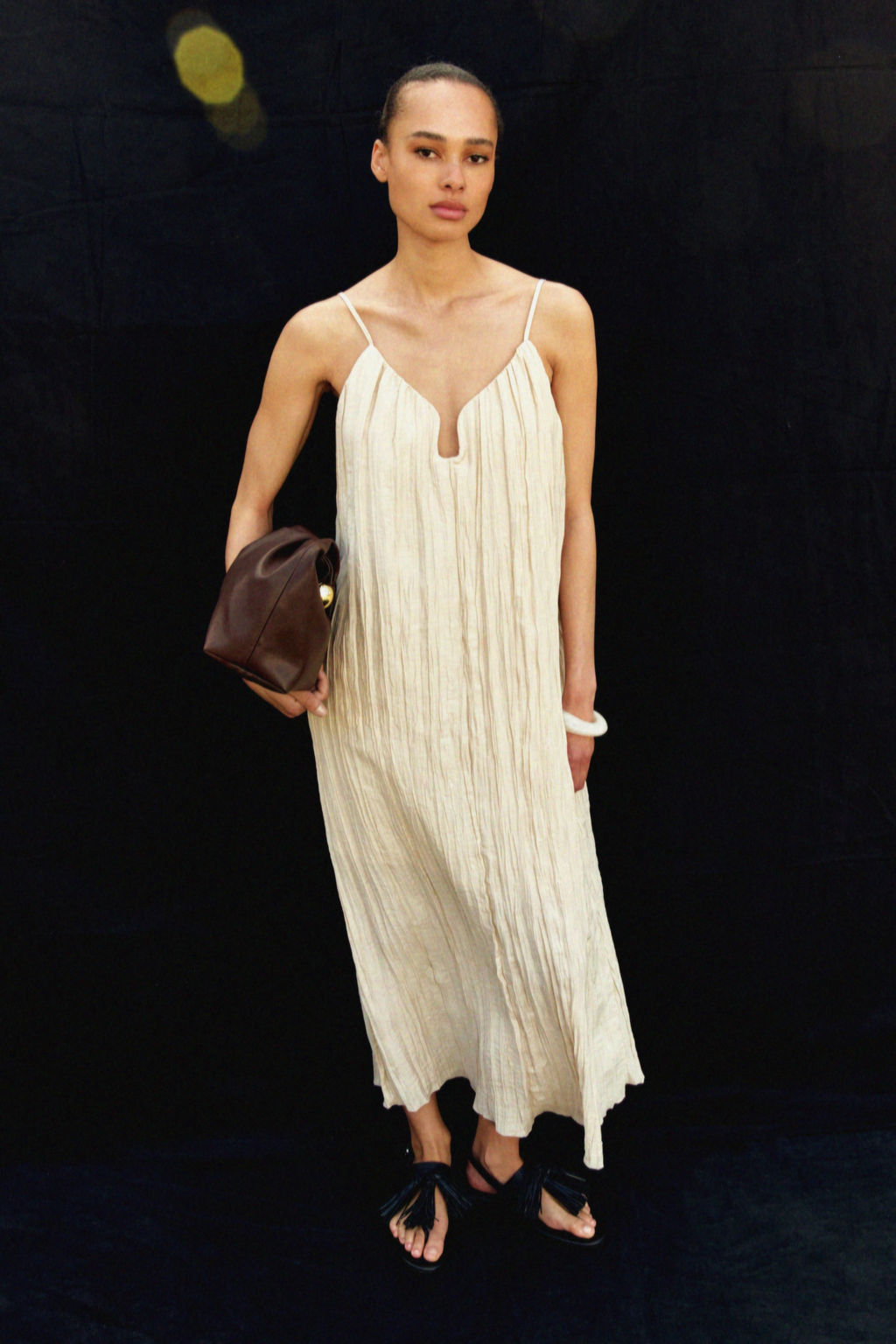 Vestido efecto arrugado con tirantes espagueti - H&m фото 7