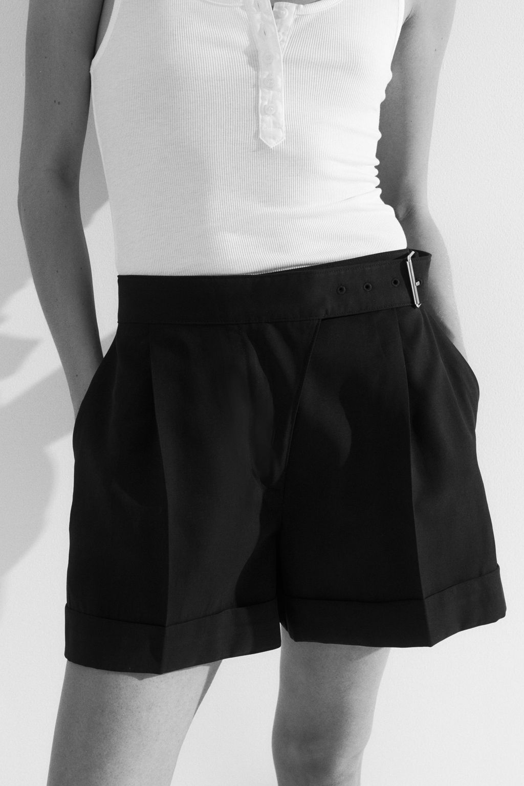 Pantal?n corto sastre con cintur?n - H&m фото 2