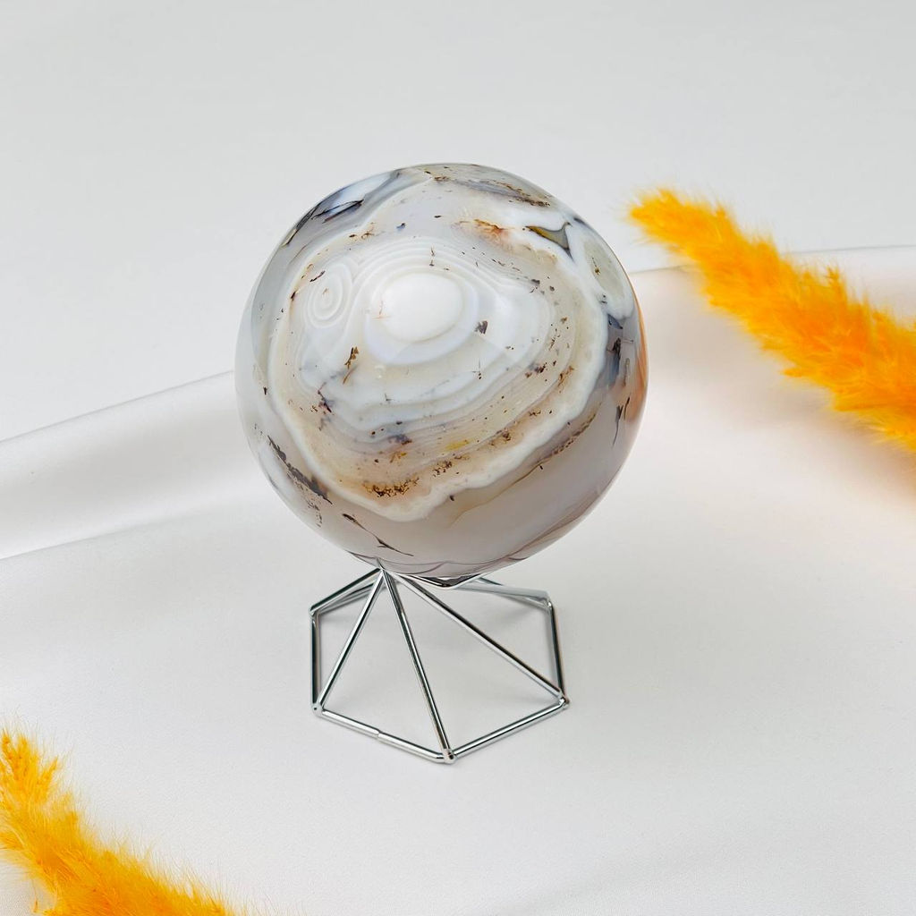Шар из дендритового Агата на подставке