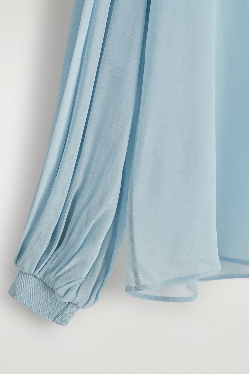 BLUSA TRANSPARENTE CON MANGAS GLOBO - H&m фото 4