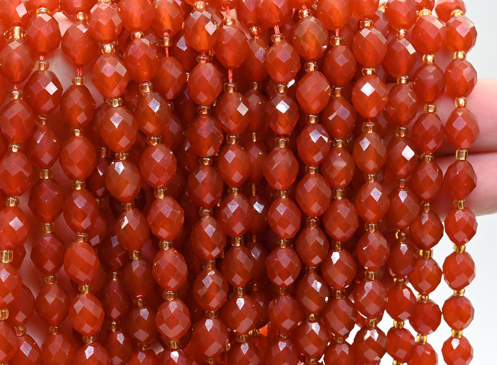 Бусины из сердолика рис граненый 8*10мм, 36см, 31 бусина Радуга камня