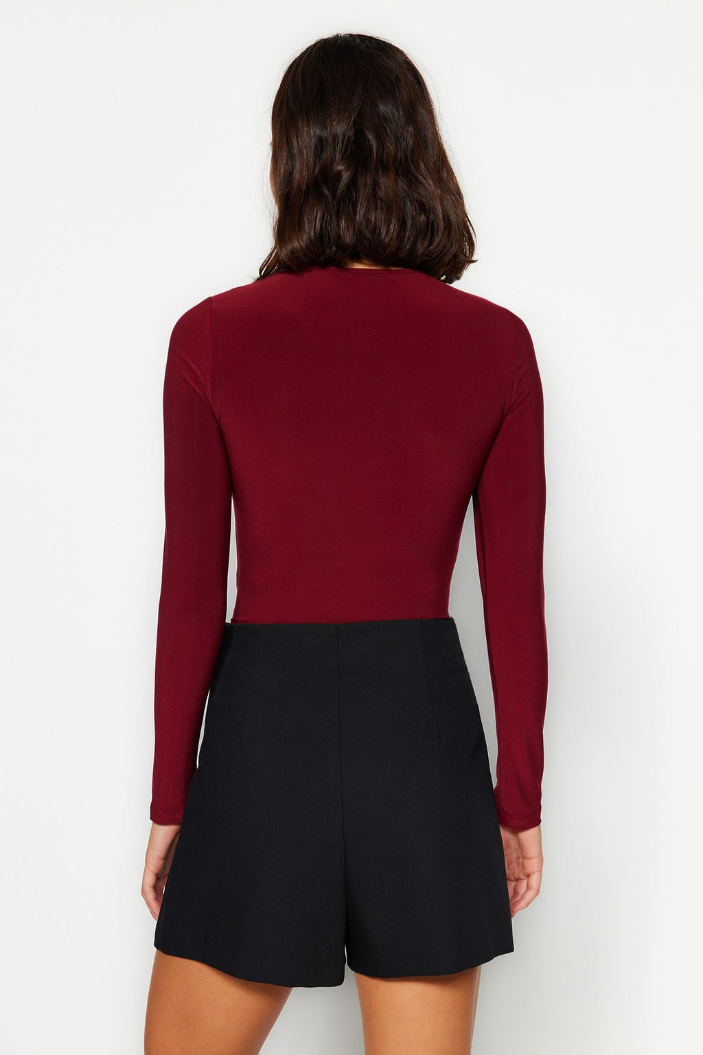 TRENDYOLMILLA Siyah Cut Out ve Buzgu Detayl? Fitted/Vucuda Oturan Esnek C?tc?tl? Orme Body TWOAW22BD0047  фото 4
