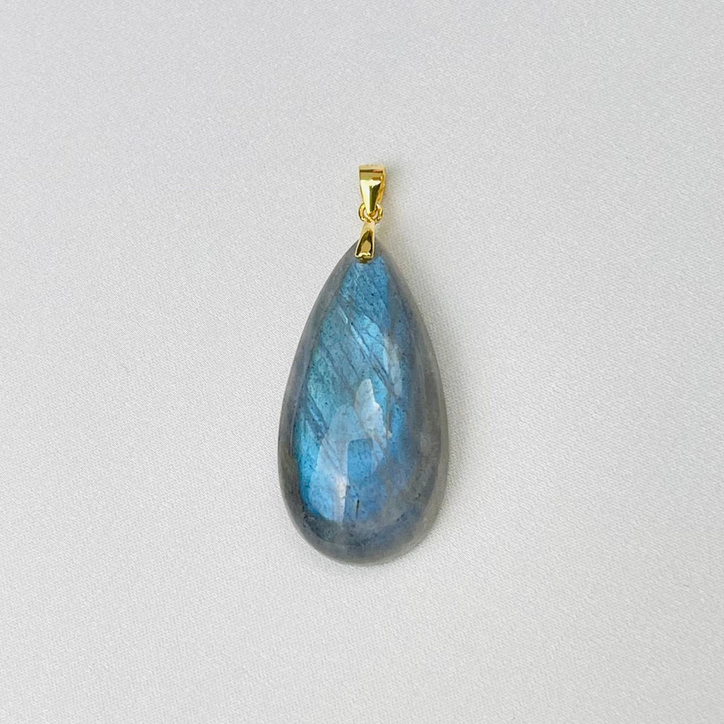 Кулон с Лабрадором