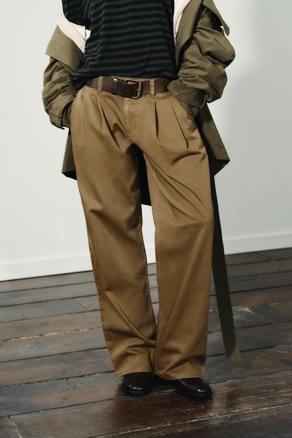 LOW-RISE CHINO TROUSERS