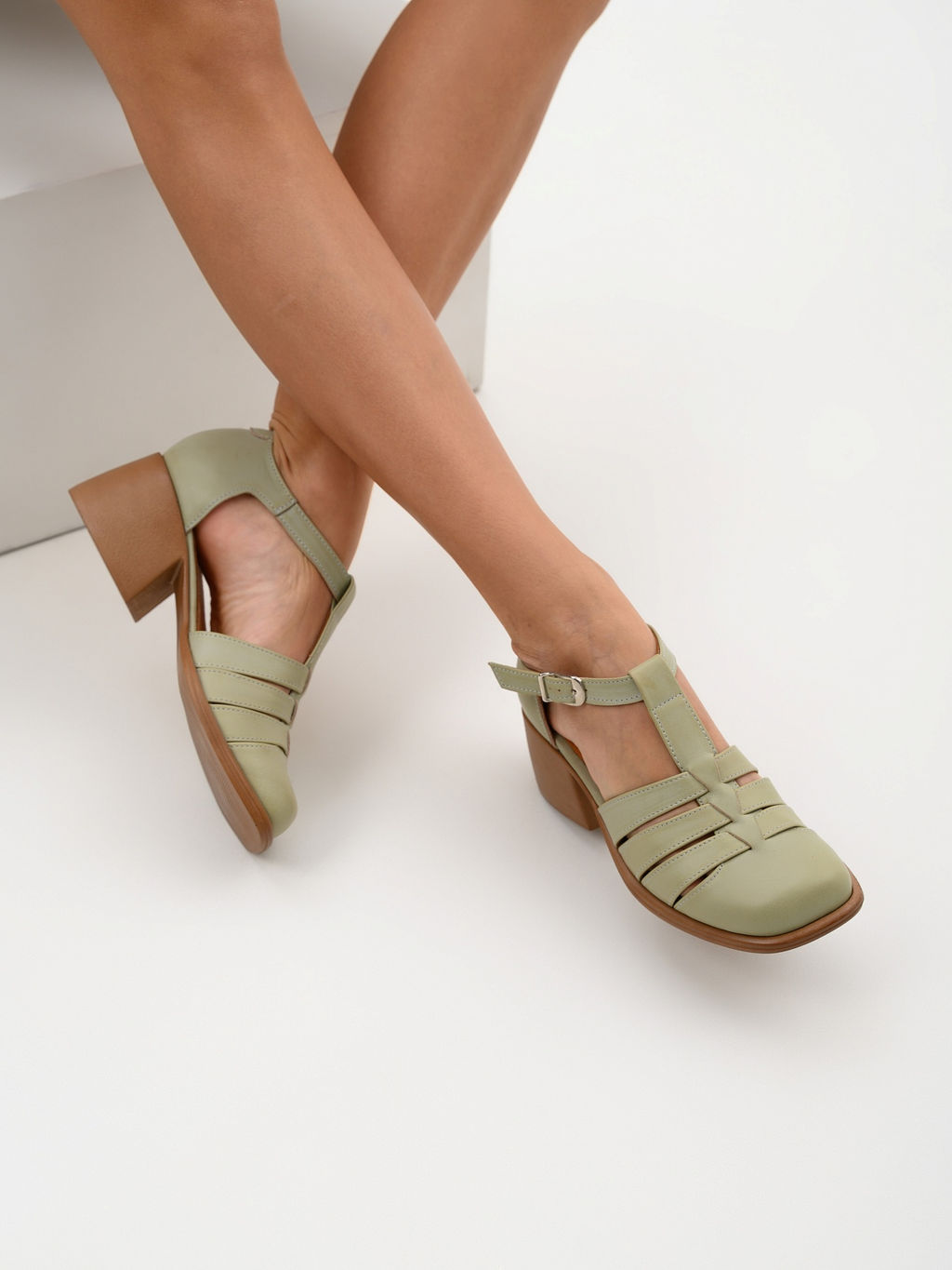 Босоножки 5036.23663bе.Вакса олива+коричневый