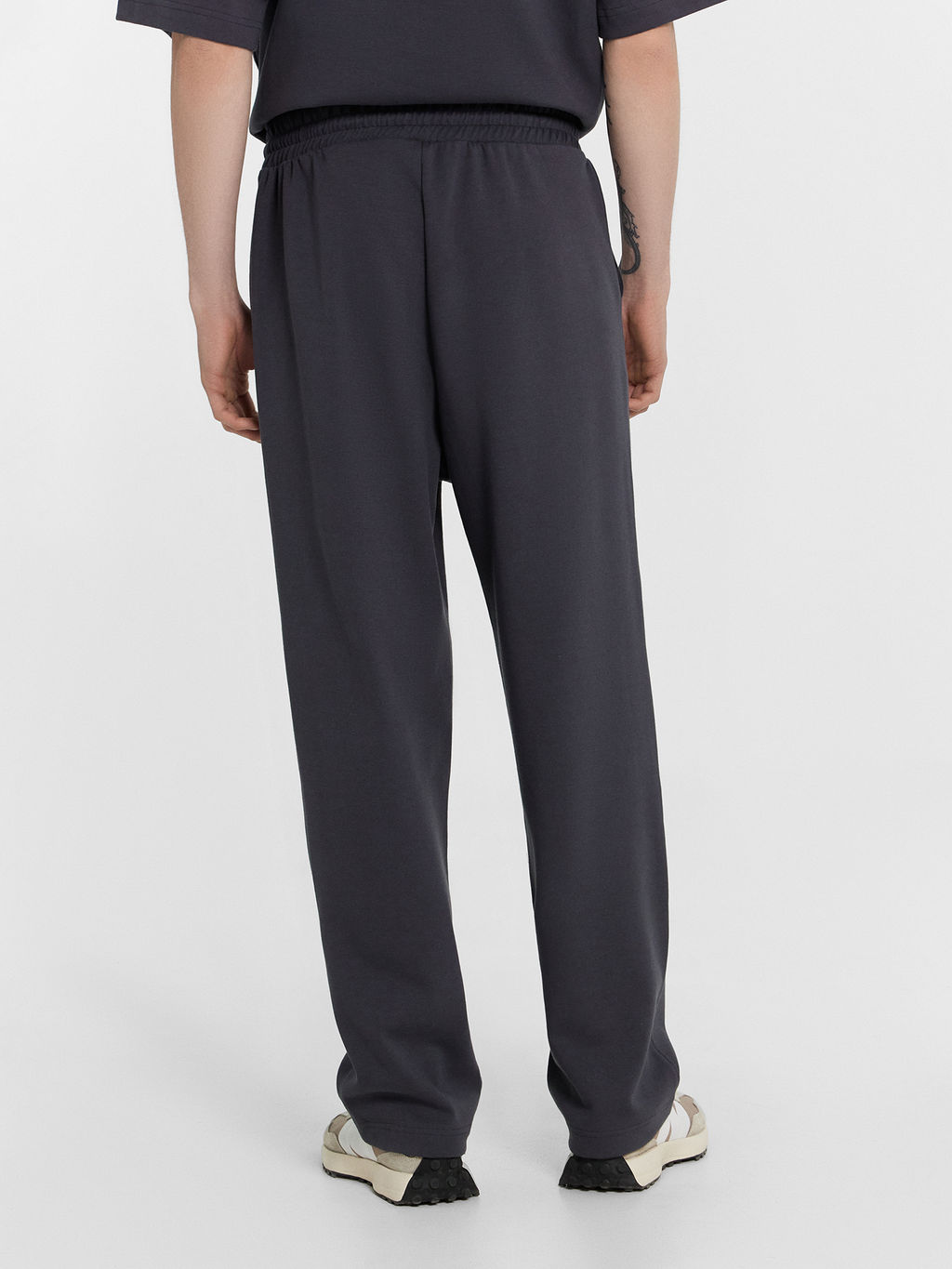 Комплект мужской серый: джемпер и брюки