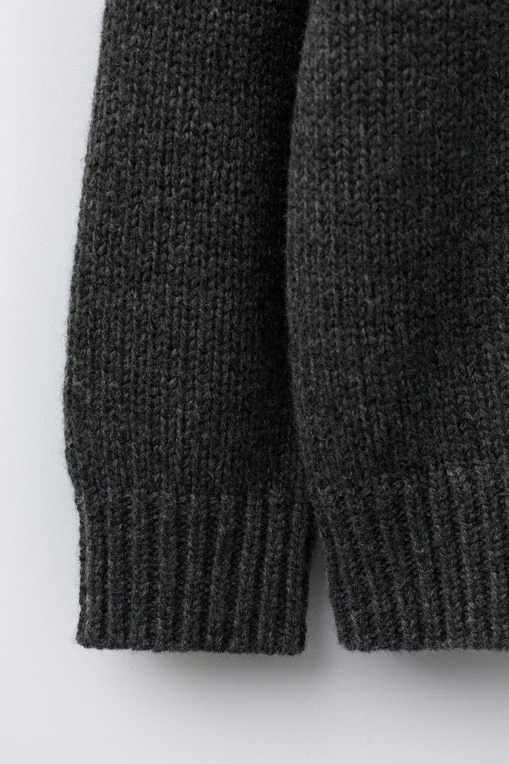 7-12 YEARS/ KNIT JUMPER WITH WOOL EMBROIDERED REINDEER HEARTS