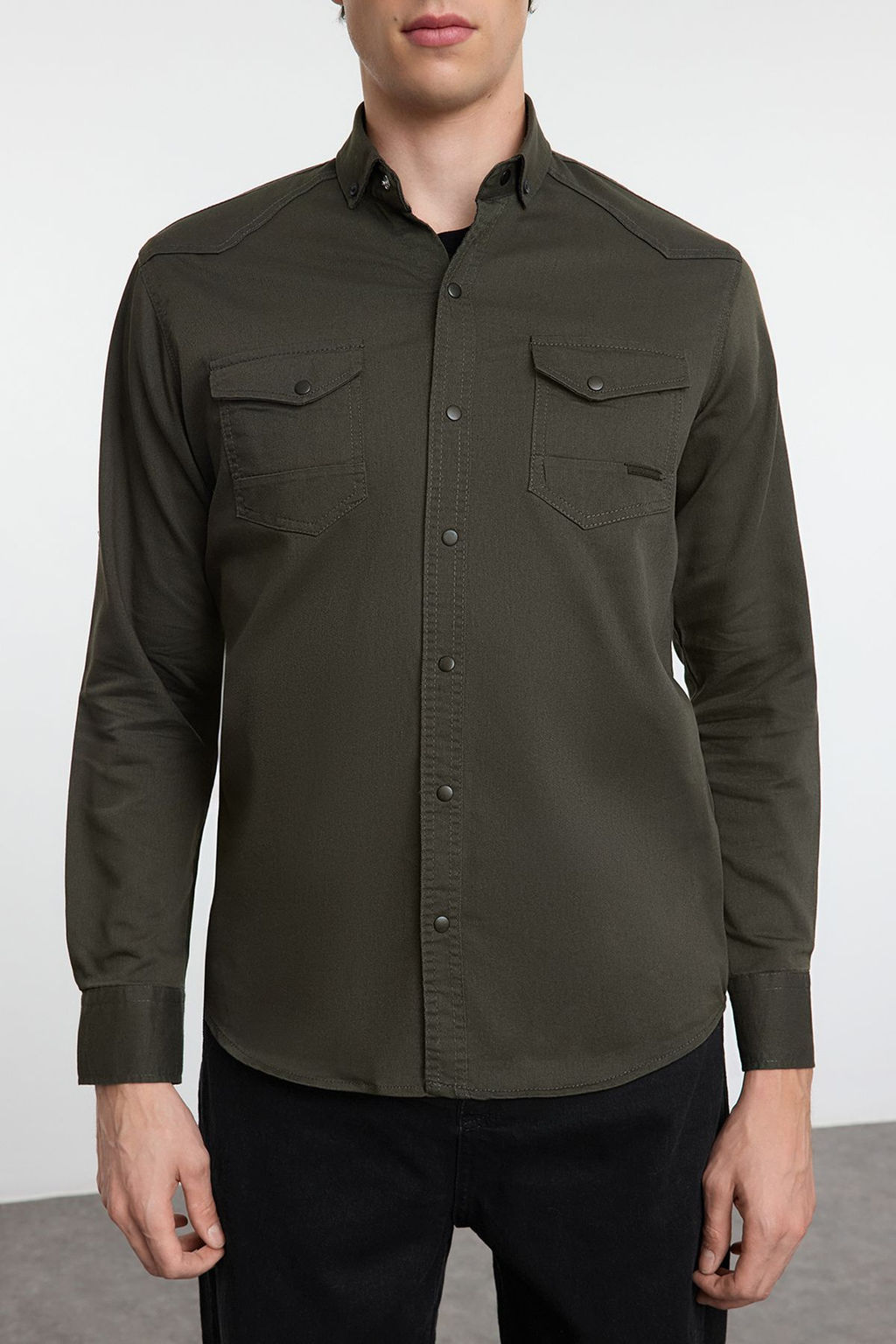 TRENDYOL MAN Koyu Haki Regular Cift Cepli Denim Kot Gomlek TMNSS24GO00081 - Trendyolmilla фото 4