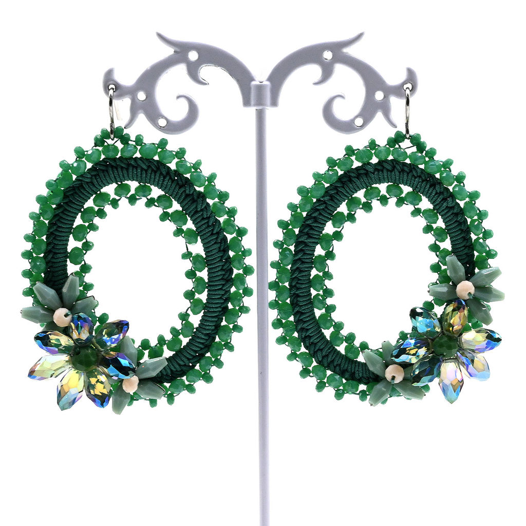 Серьги ручной работы с цирконами в оплетении цв.зеленый