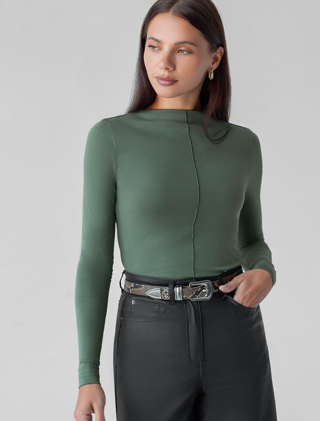 Джемпер с цельнокроеным воротом из премиального хлопка