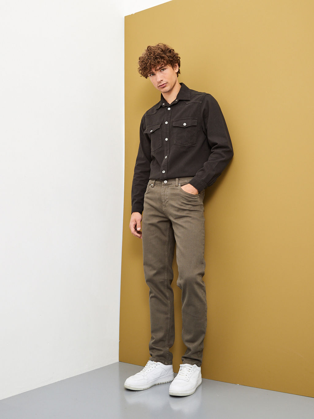 Мужские джинсы зауженного кроя - Mossmore фото 38