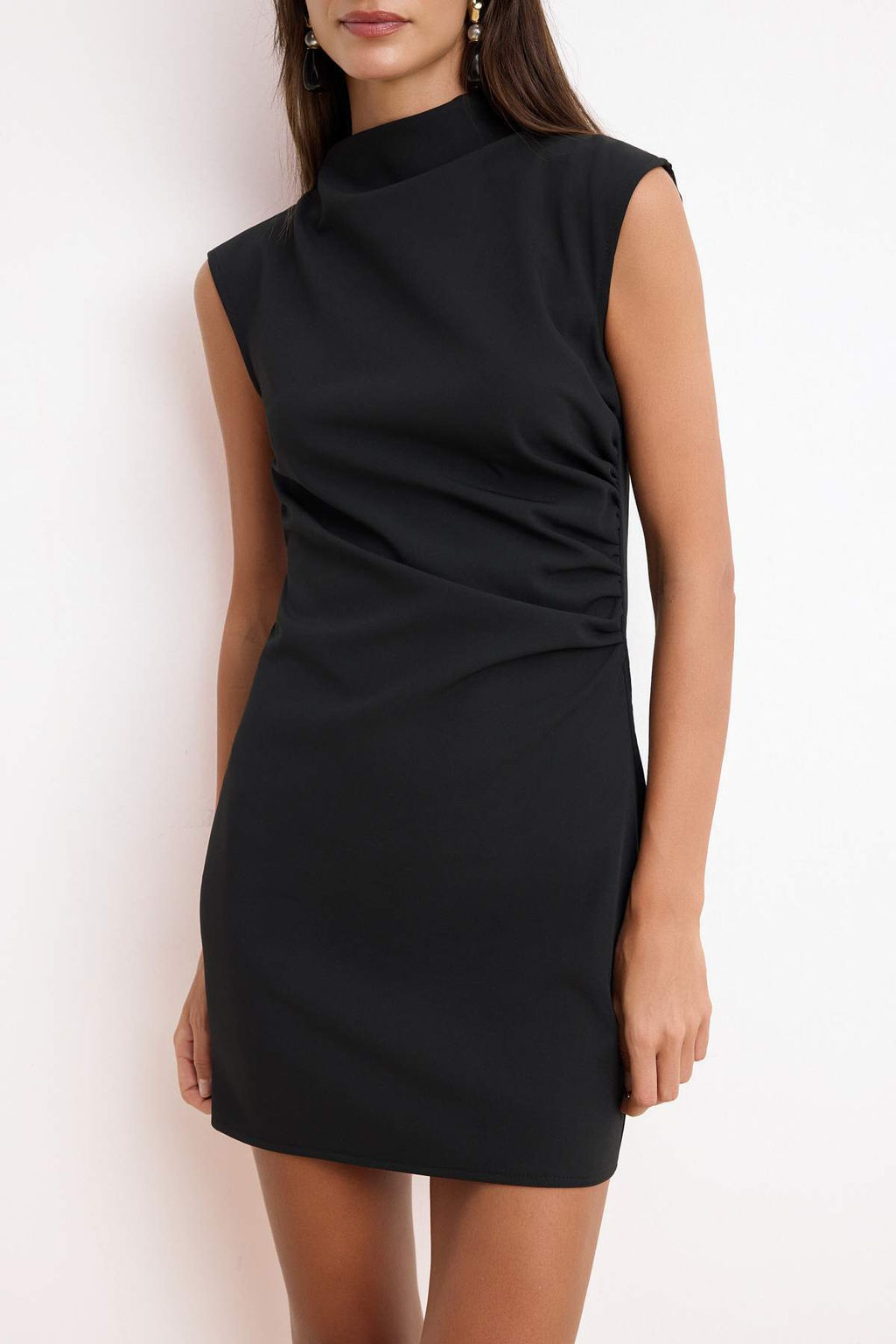 Wardrope Essentials Siyah Dik Yaka K?sa / Mini Esnek Dokuma Elbise TWOSS26EL00306