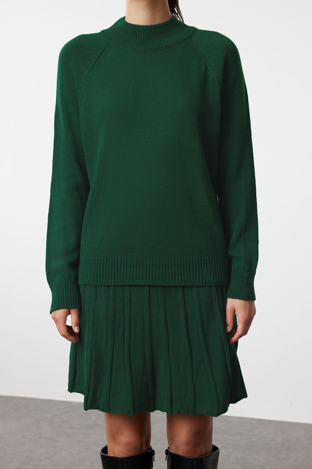 Zumrut Yesili Pileli Etekli Triko Alt-Ust Tak?m TWOAW23AU00184 - Trendyolmilla фото 4