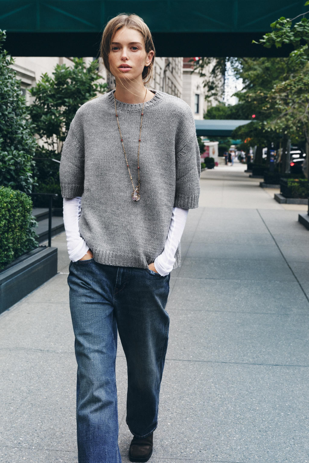 OVERSIZED KNIT SHORT SLEEVE SWEATER