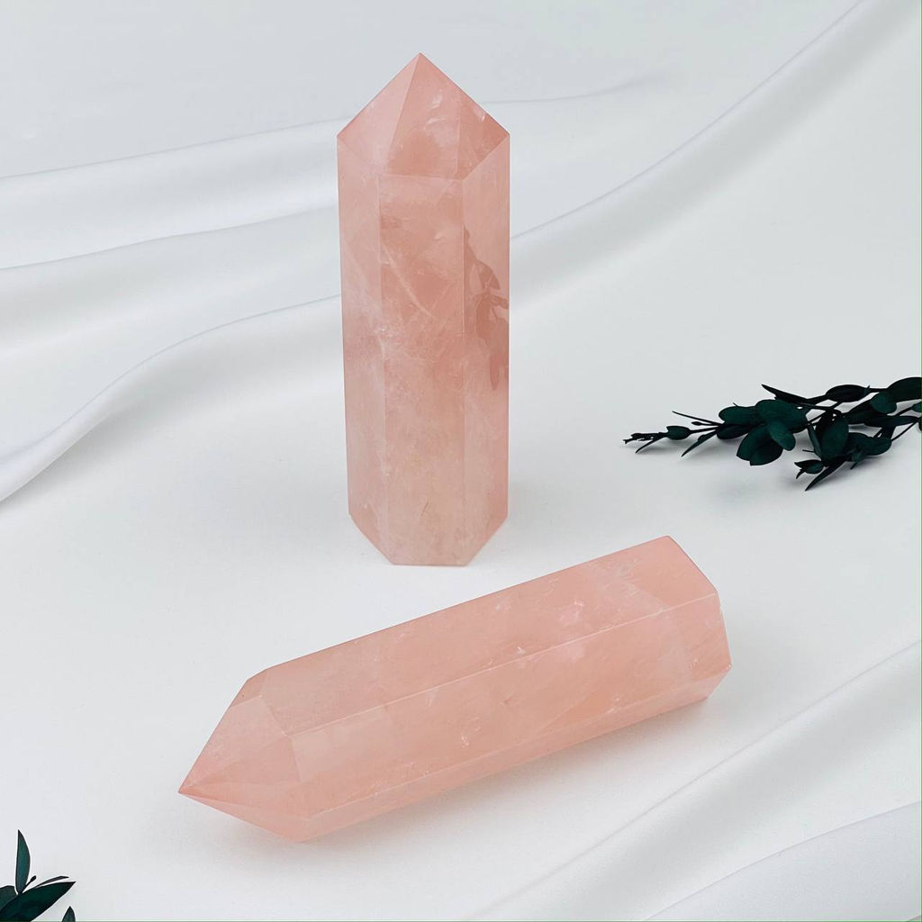 Кристалл из Розового кварца