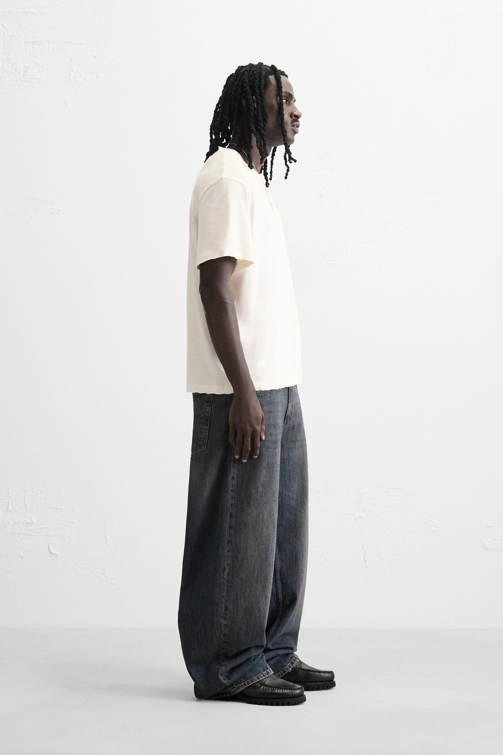 IRREGULAR TEXTURE T-SHIRT - Zara фото 4