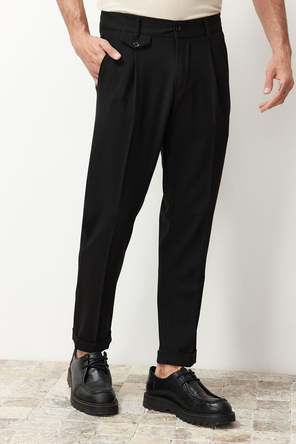 TRENDYOL MAN Siyah Italyan Kesim Pileli Klasik Duble Paca Kumas Pantolon TMNSS24PL00022 - Trendyolmilla фото 20