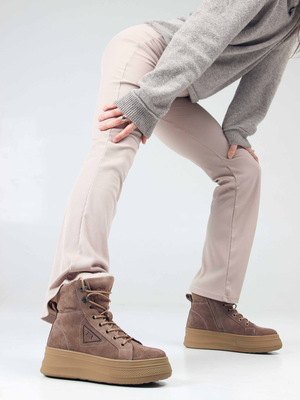 Ботинки 216.warmbr. капучино замша/Байка