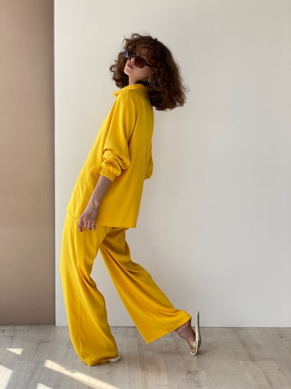 9406 Костюм летний в цвете шафран - Martichelli фото 24