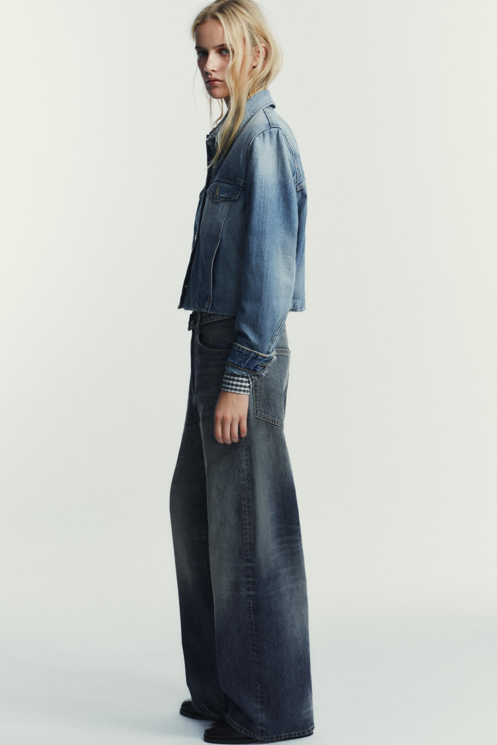 TRF FOLDED WAISTBAND MID-WAIST JEANS