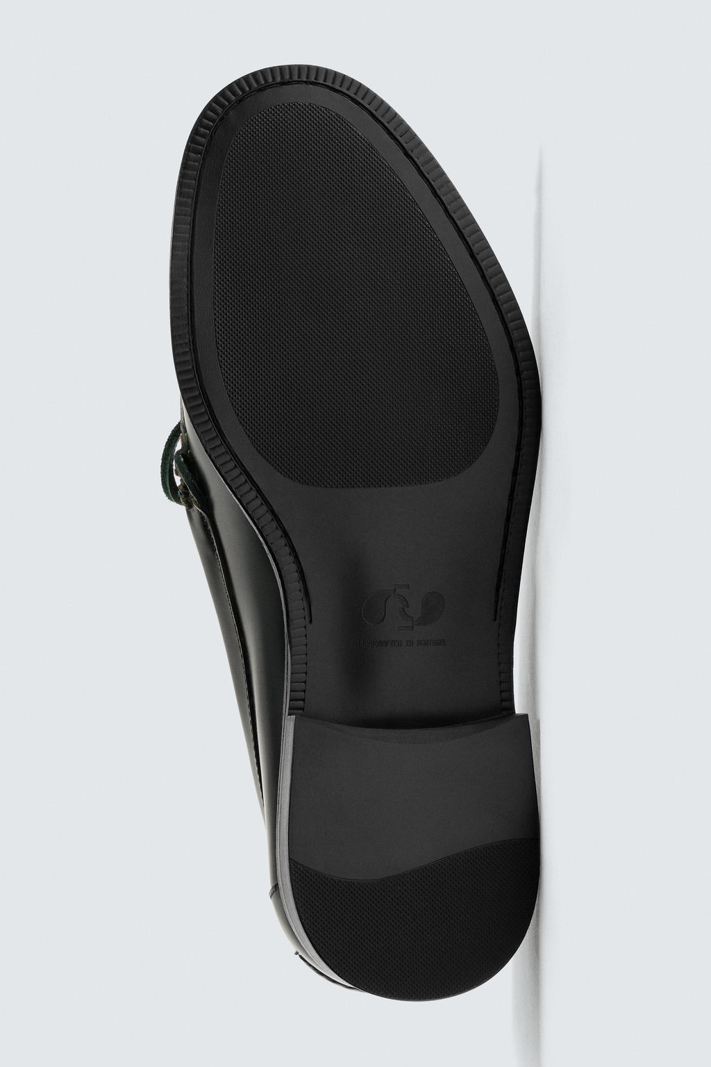 LEATHER BOW LOAFERS