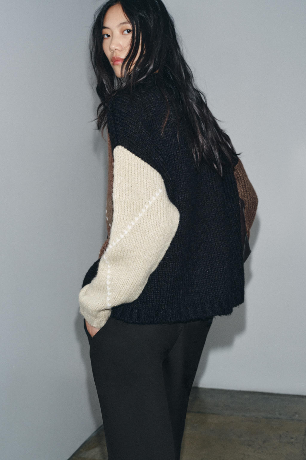 DIAMOND KNIT SWEATER - Zara фото 3