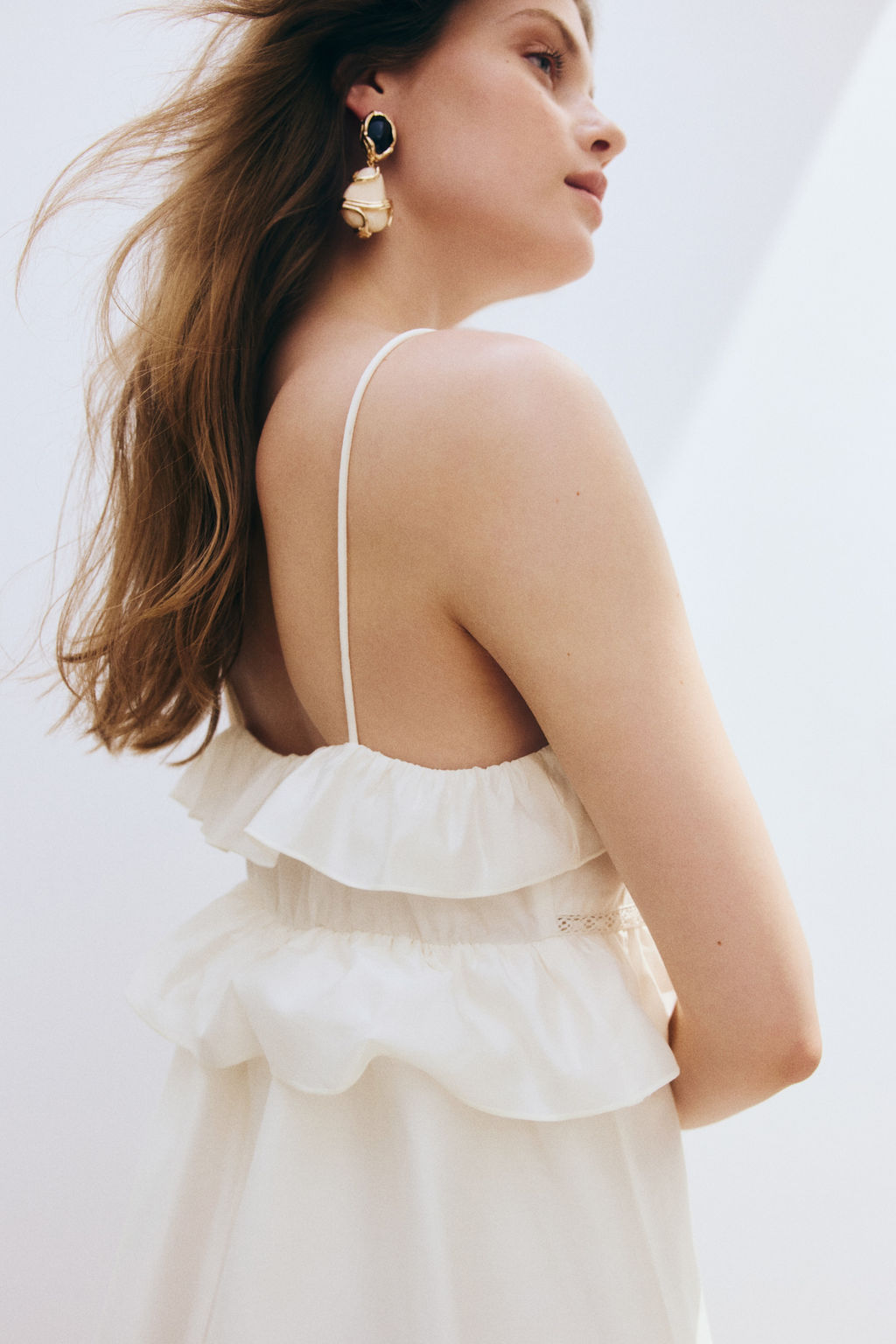 Vestido de volantes con tirantes espagueti - H&m фото 6