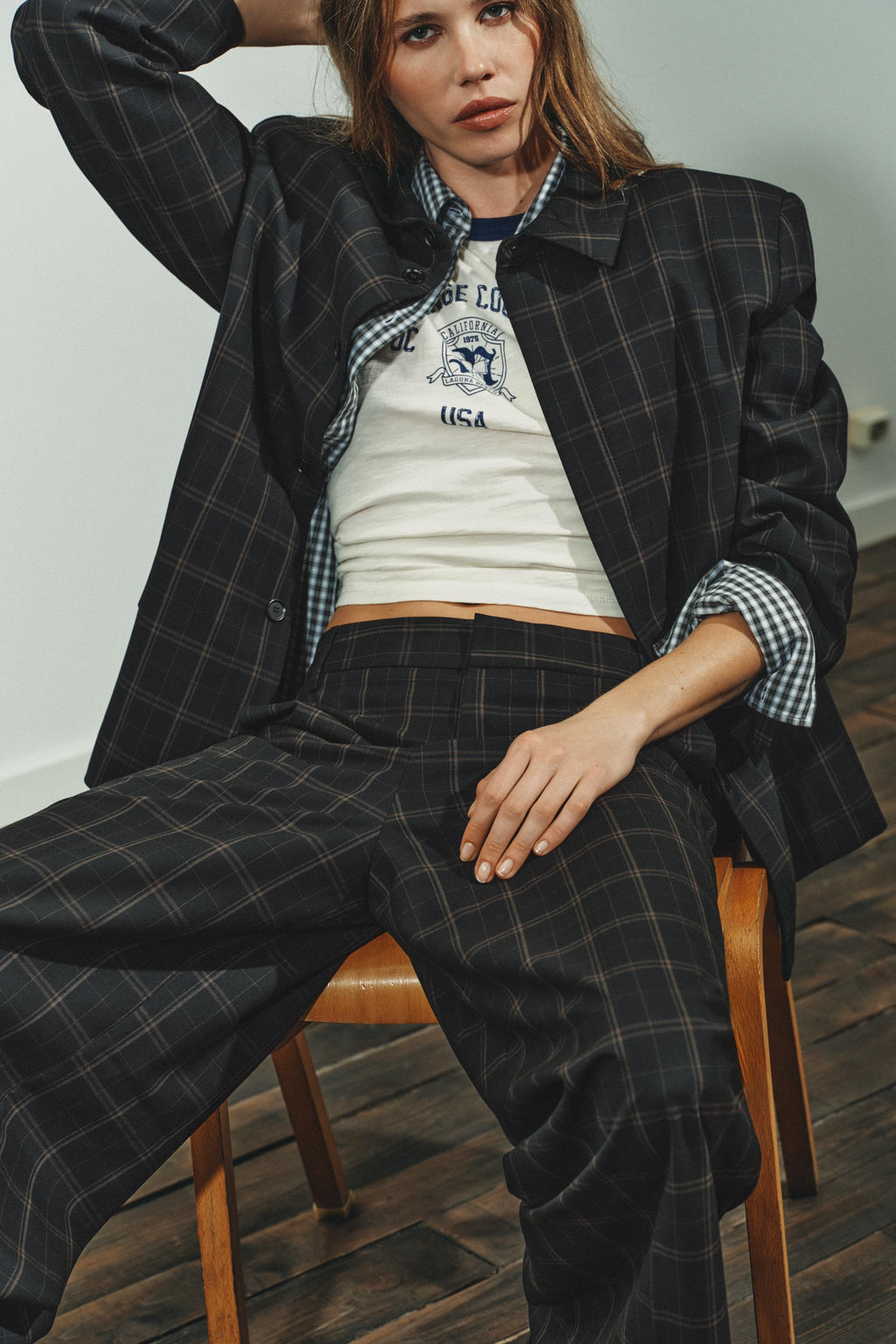 HIGH-WAIST CHECKED TROUSERS - Zara фото 5