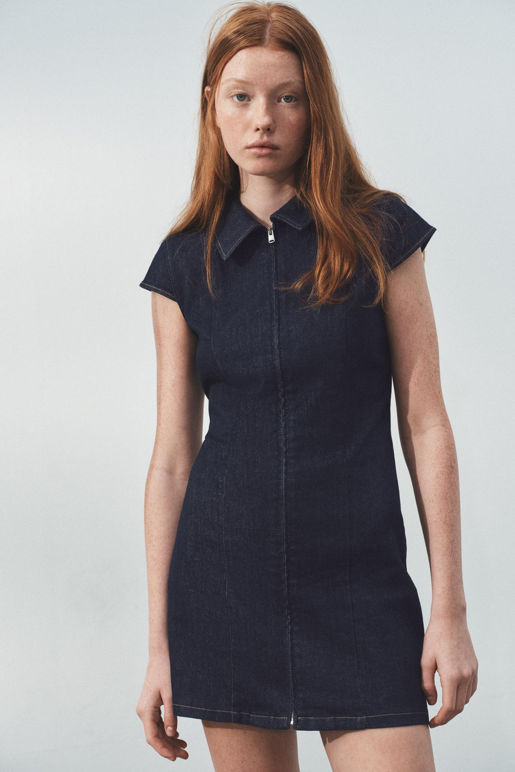 DENIM HALTER DRESS - Zara фото 10