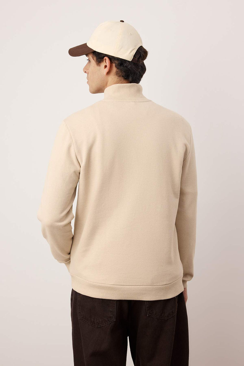 Siyah Regular/Normal Kesim Dik Yaka Kal?n Ici Polarl? Sweatshirt TMNAW26SW00021 - Trendyolmilla фото 22