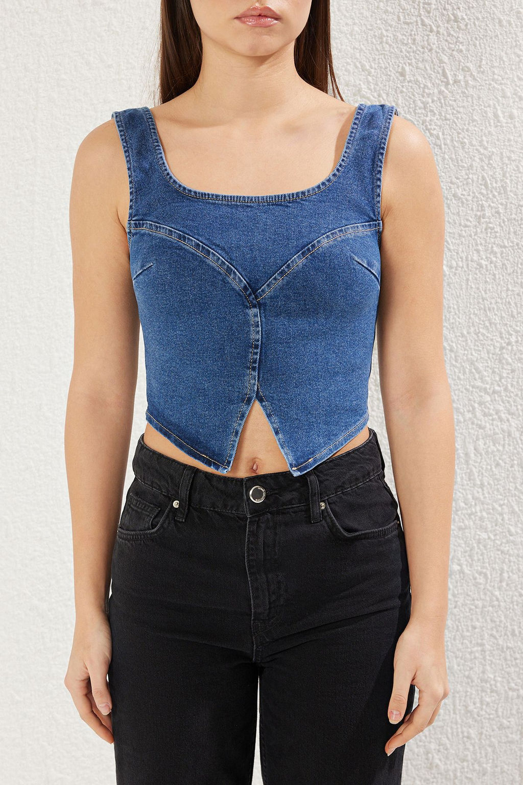 Mavi Dikis Detayl? Fitted/Vucuda Oturan Crop Denim Bluz TWOSS25BZ00358 - Trendyolmilla фото 3