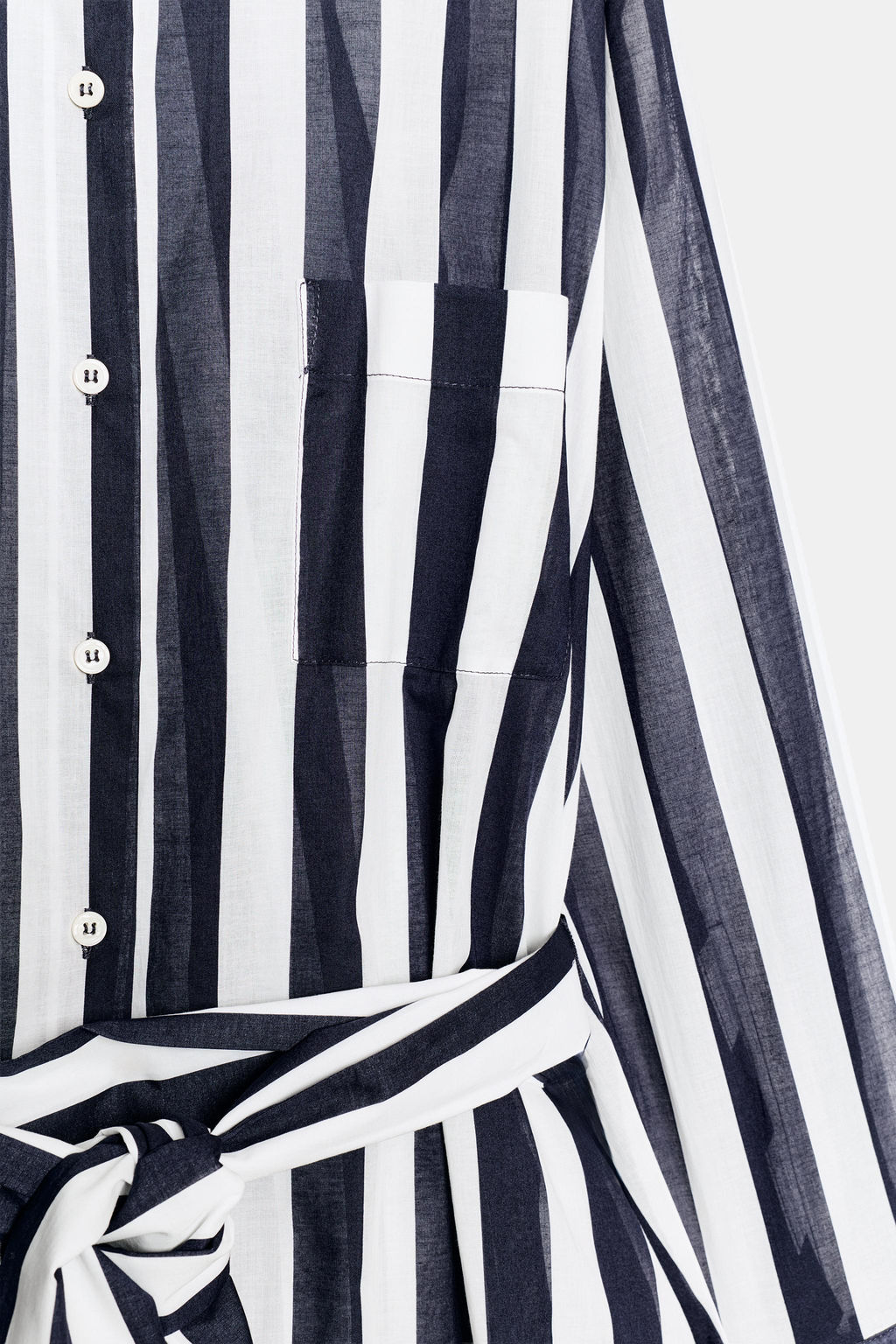CAMISA RAYAS ZW COLLECTION / Blanco / Marino - Zara фото 4