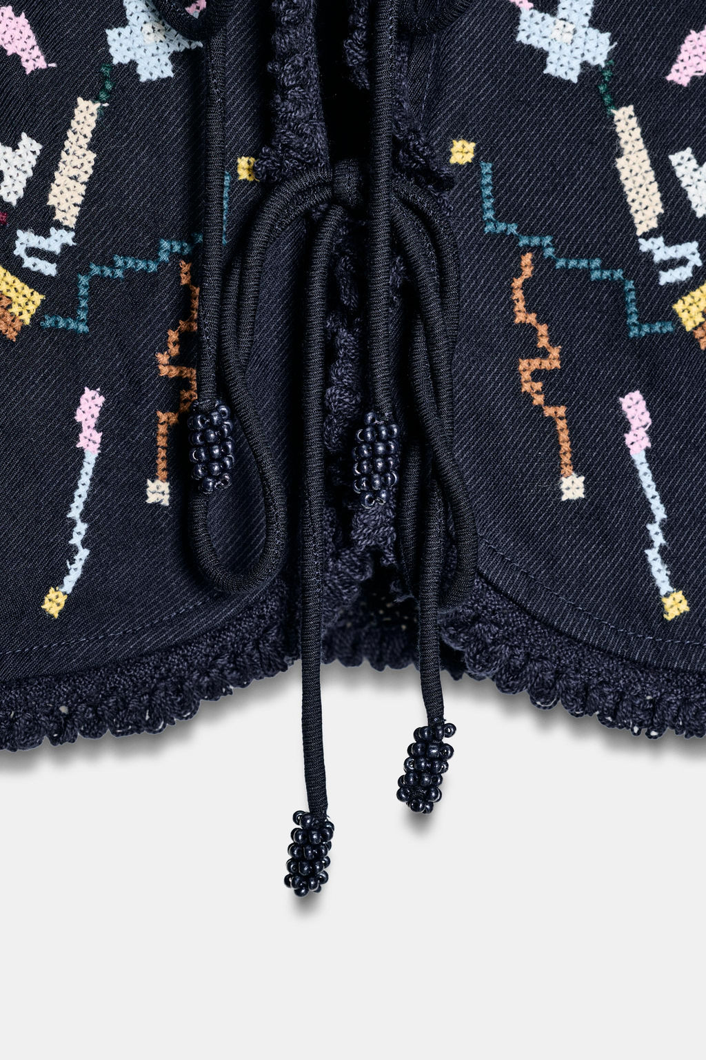 TOP CORTO BORDADOS FLORES / Azul - Zara фото 9