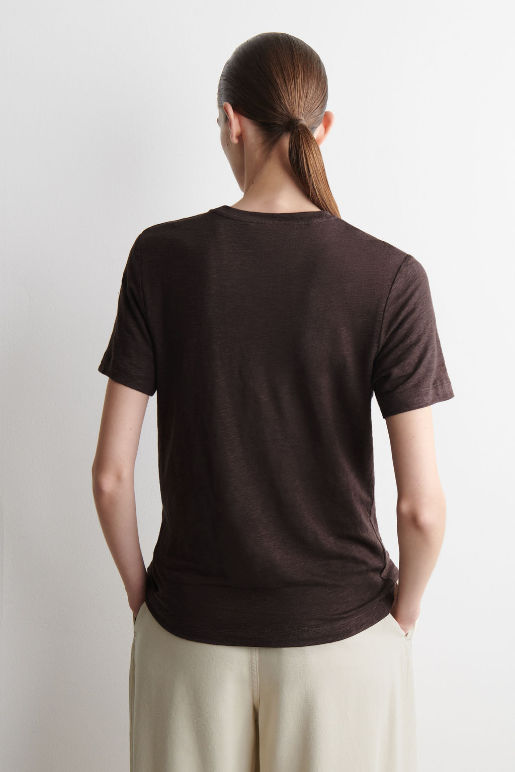 CAMISETA DE LINO CON CUELLO REDONDO - H&m фото 7