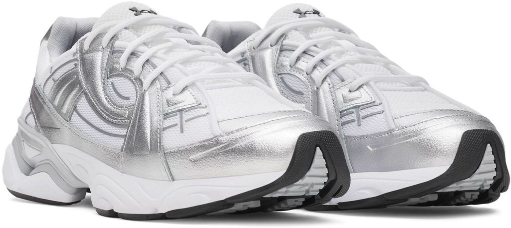 Кроссовки взрослые