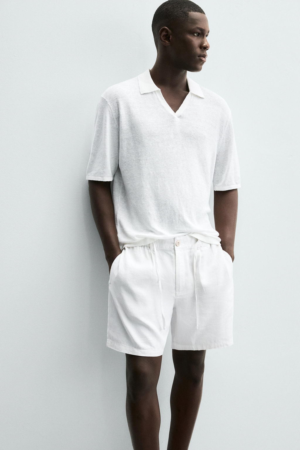BERMUDA REGULAR FIT LINO ALGOD?N / Blanco