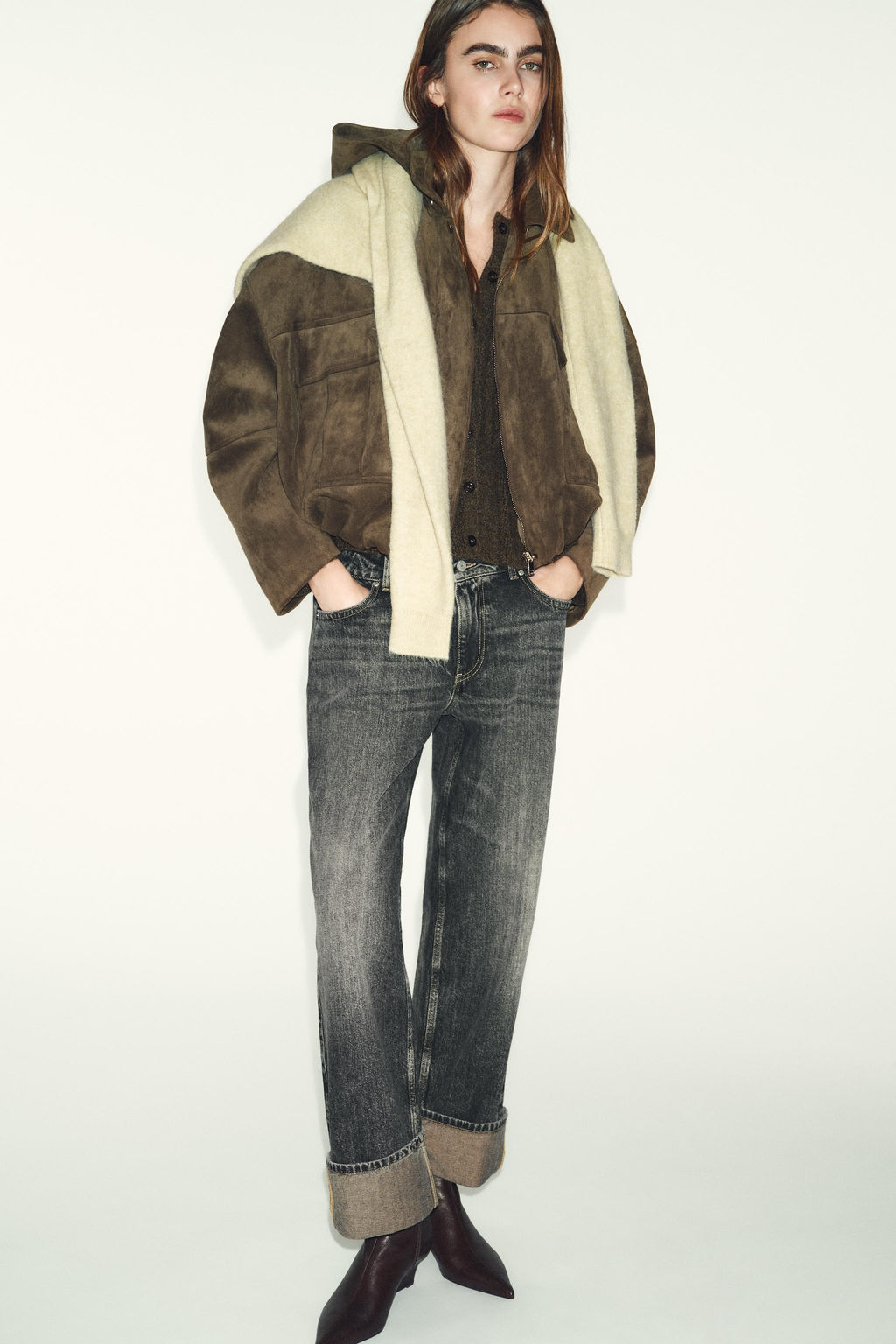 OVERSIZE FAUX SUEDE BOMBER JACKET WITH HOODIE - Zara фото 12